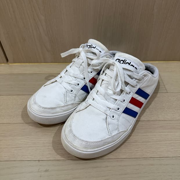 아디다스 네오 뮬 260