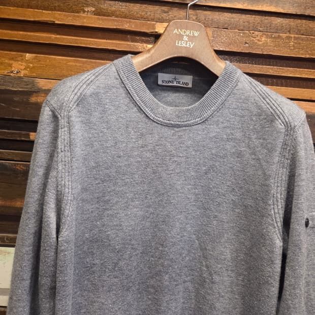 스톤아일랜드 니트