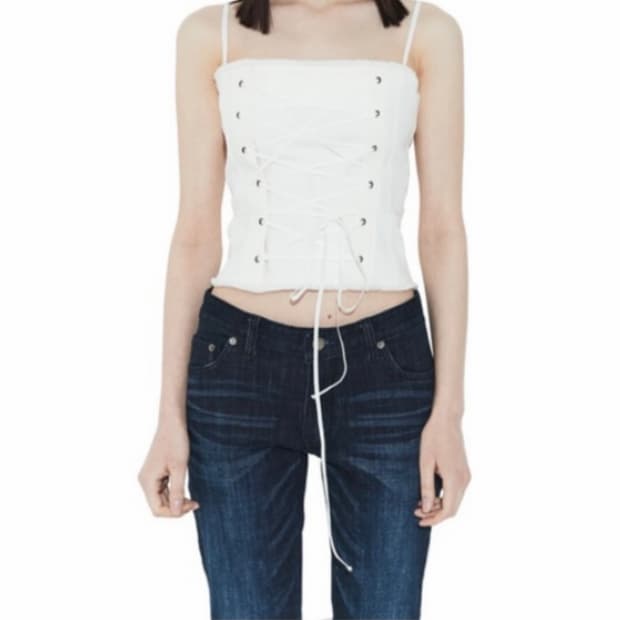 보헤미안서울 코르셋 탑 화이트 나시