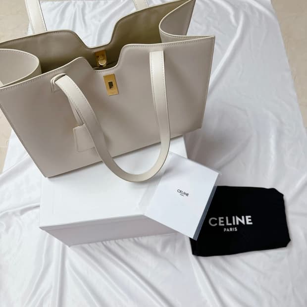 카바스 크림컬러 16 인치 숄더백