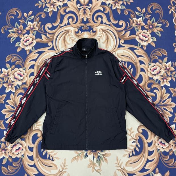 (M)엄브로 Umbro 사이드라인 바람막이 자켓(블랙)