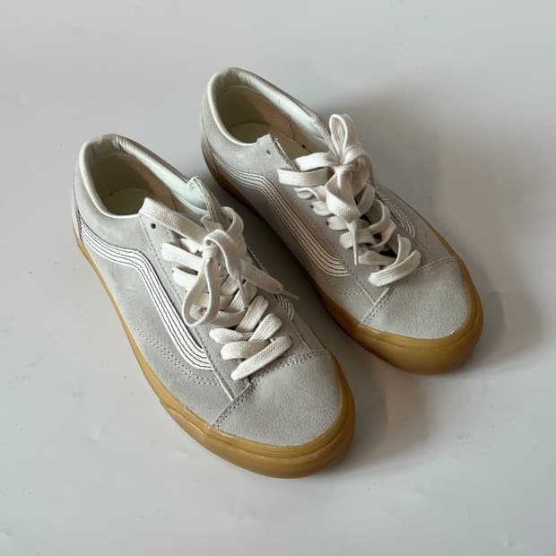 [245mm] [새제품] 어디든 잘 어울리는 반스 올드스쿨 (그레이/검솔