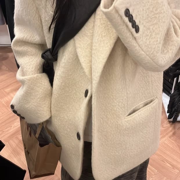 샵위아 weare 헤어리 코트 자켓