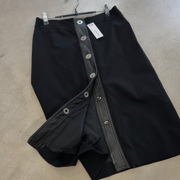 빈티지 마이클코어스 미디스커트 아야즈