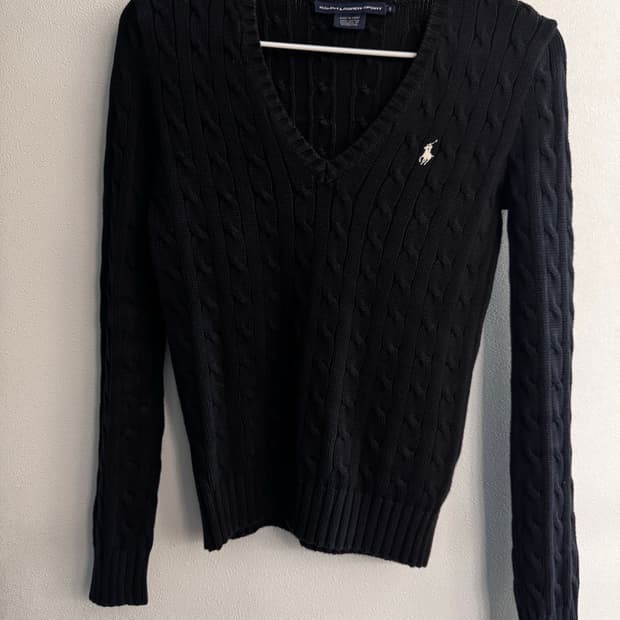 랄프로렌 스포츠 딥브이넥 블랙 꽈배기 니트