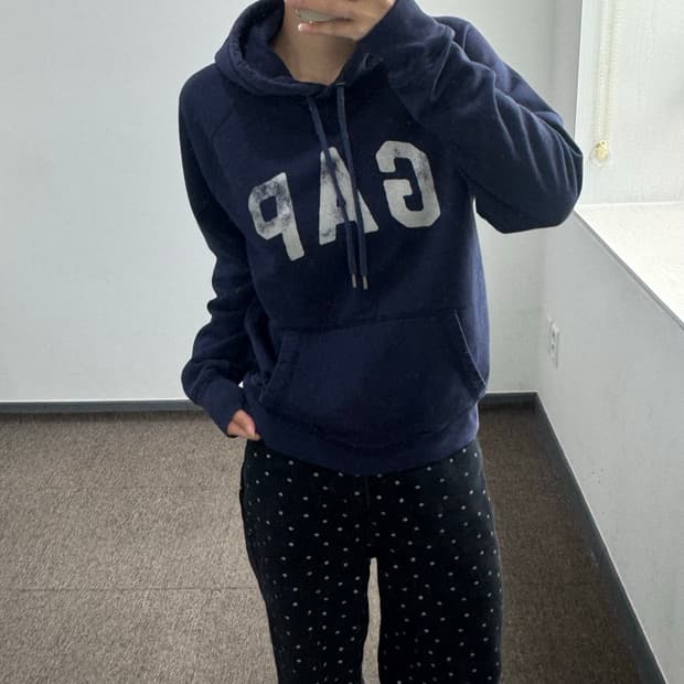 Gap 갭 그런지 화이트 로고 네이비 후드티 