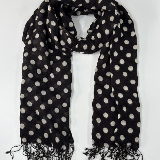 dot scarf 