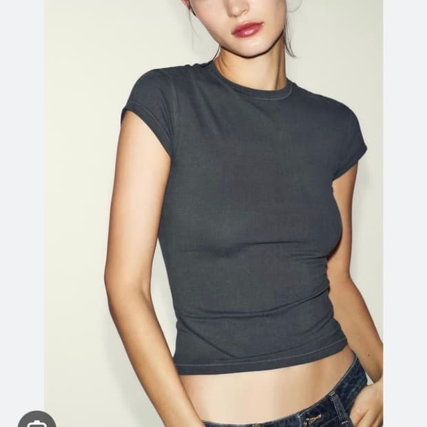 자라 슬림핏 반소매 티셔츠 차콜