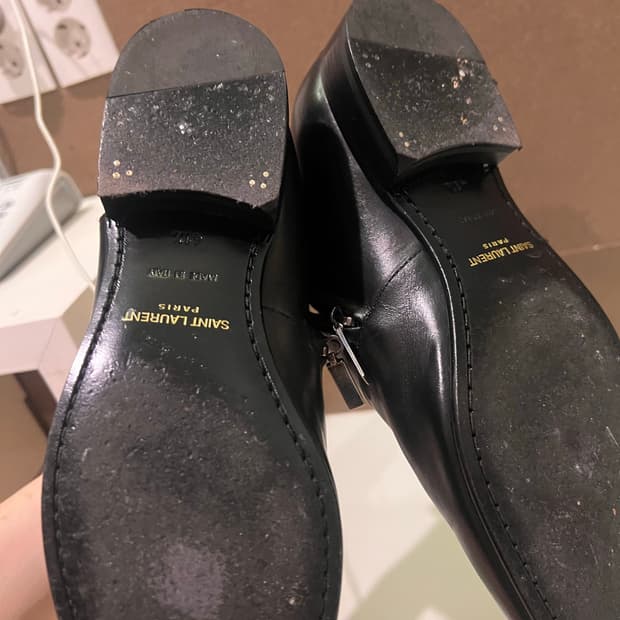 [41.5] Saint Laurent 카프 스킨 앵클부츠