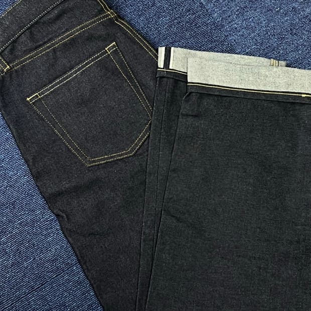 유니클로 셀비지 데님팬츠 