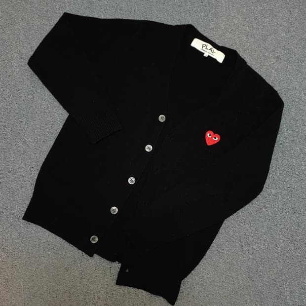 꼼데가르송 PLAY 블랙 여자 가디건