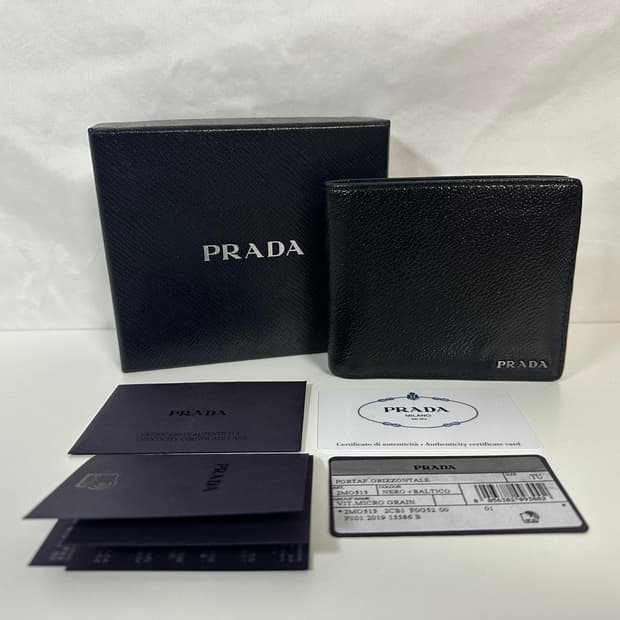 프라다 비텔로 메탈로고 투톤 반지갑 (OS)