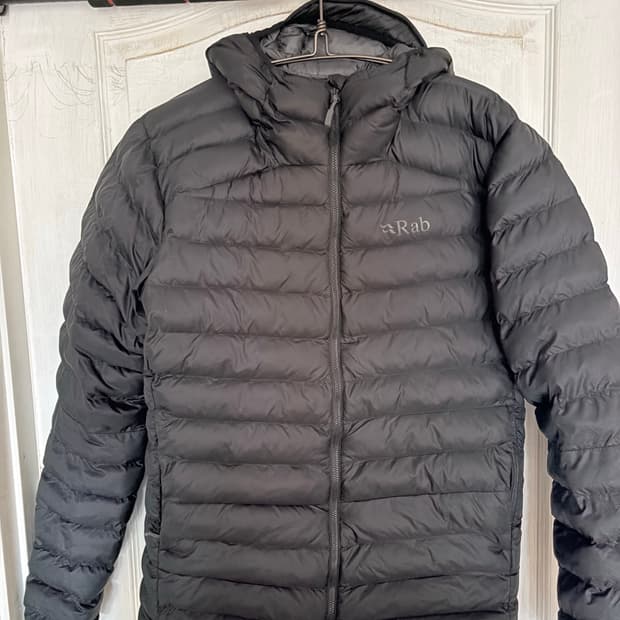랩(rab) 시러스 알파인 경량패딩 m