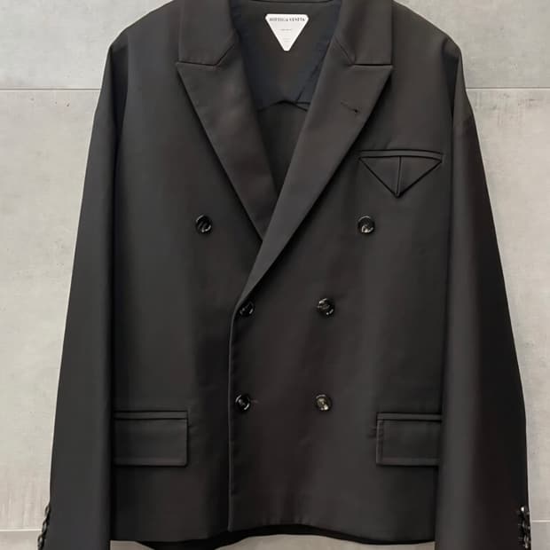 48사이즈)보테가베네타 다니엘리 자켓 팝니다.