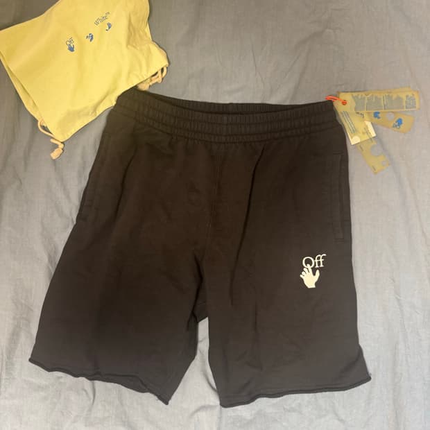 오프화이트 마커 반바지