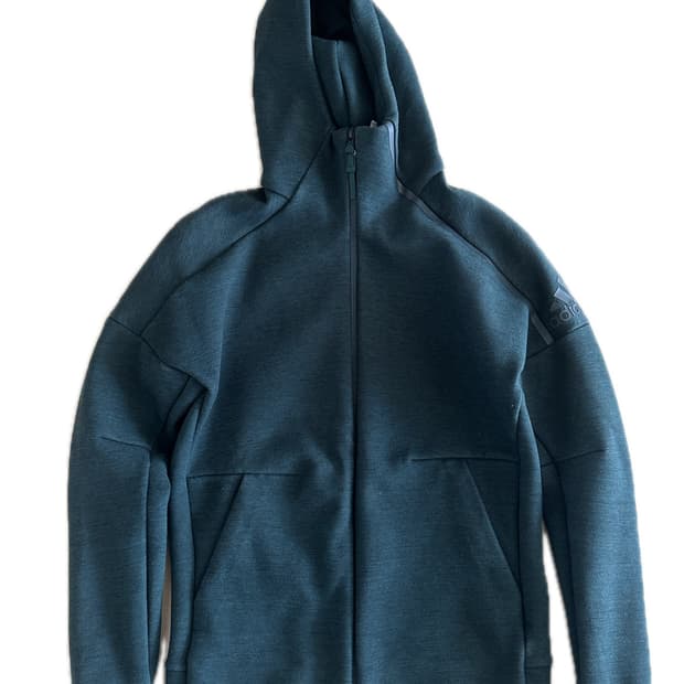 아디다스 테크팩