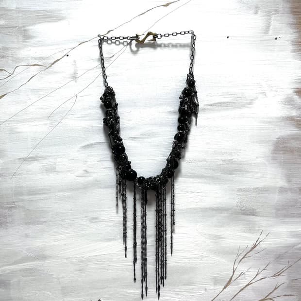 A pearl layering necklace