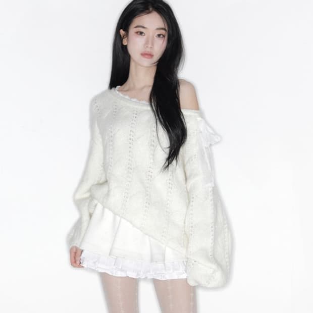 더티스 SOFT VEIL 소프트 베일 오프숄더 니트