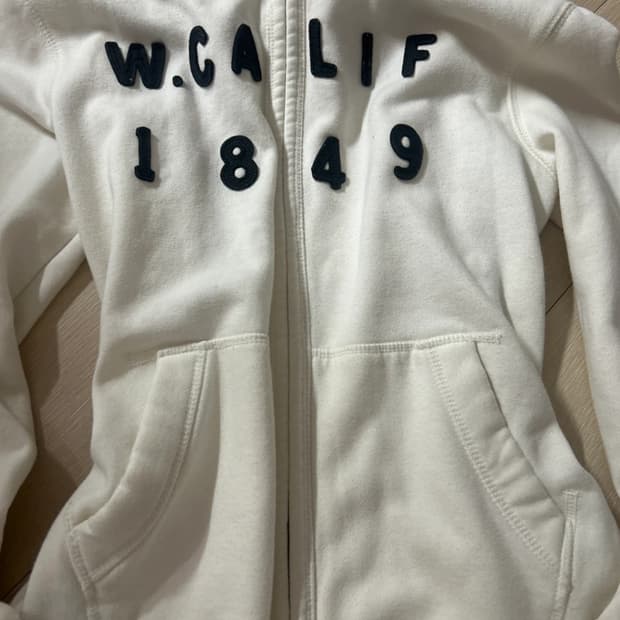 후아유 후드집업