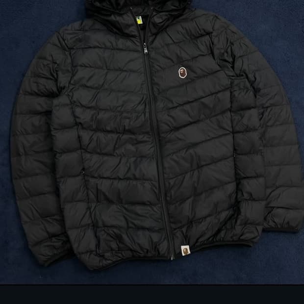 베이프 블랙 경량패딩