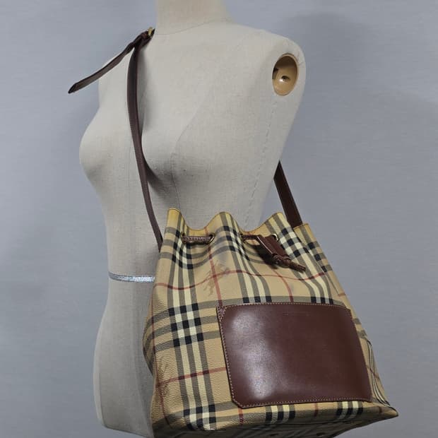 Burberry 버버리 정품 클래식 버킷백