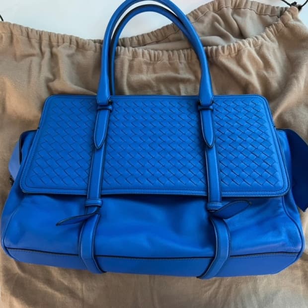 보테가 베네타 인트레치아토 블루 빅백