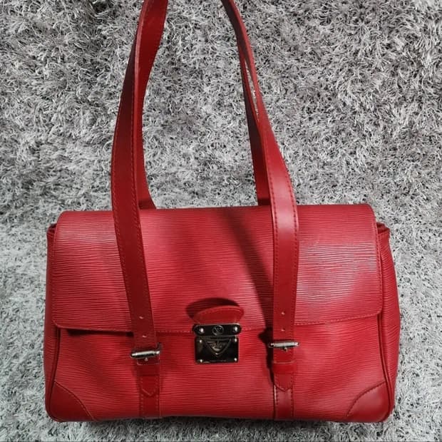 루이비통 에삐 숄더백