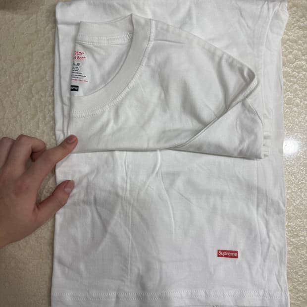 헤인즈 슈프림 크루넥