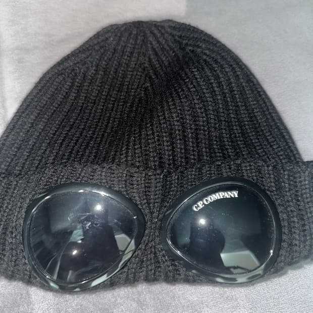 C.P Company 고글비니