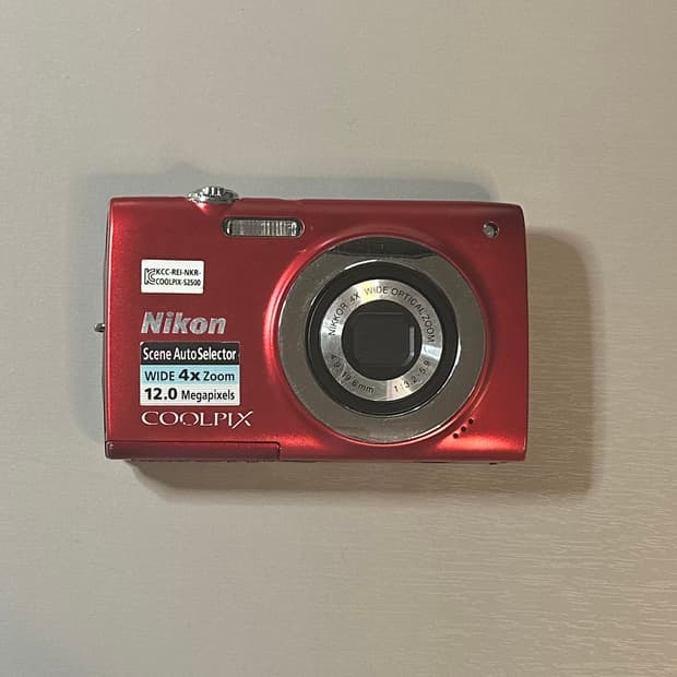 니콘 쿨픽스 s2500 (바로 사용 가능 구성)