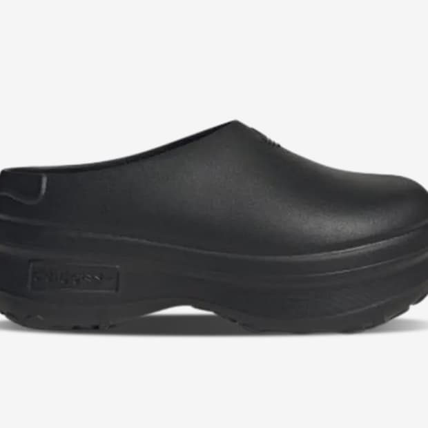 아디다스 아디폼 스탠 뮬 블랙