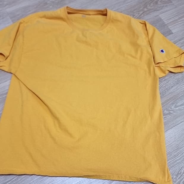 챔피온 빈티지 머스타드 반팔 티셔츠(xl)