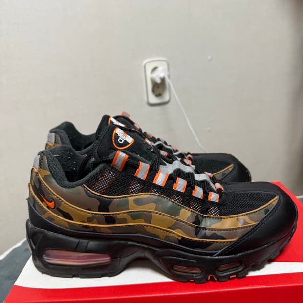 나이키 에어맥스 95 OG QS 블랙 세이프티 오렌지