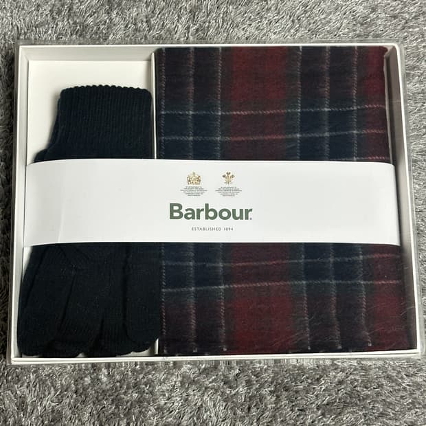 새상품) 바버 울 머플러 장갑 기프트 세트