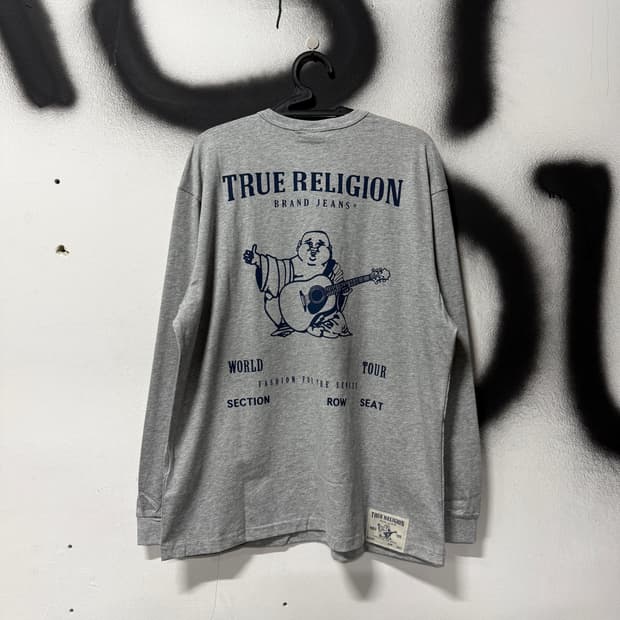 트루릴리젼 백 프린팅 월드투어 데드스탁 롱 슬리브