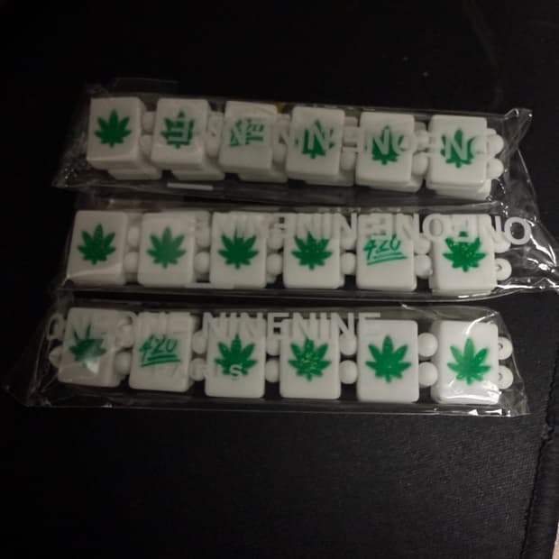 420 V2 bracelet 미개봉 새상품