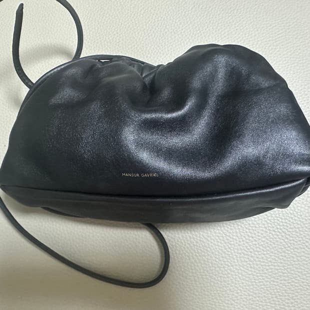 만수르가브리엘라 숄더백