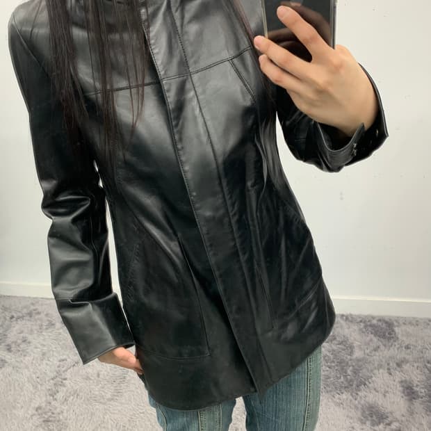 앤드류마크 사선 램스킨 하프코트 