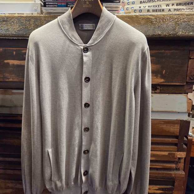 브루넬로 쿠치넬리 니트자켓