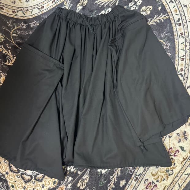 꼼데가르송 스커트