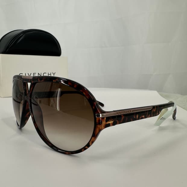 [새상품 무료배송] 정품 지방시 Made in Italy 선글라스