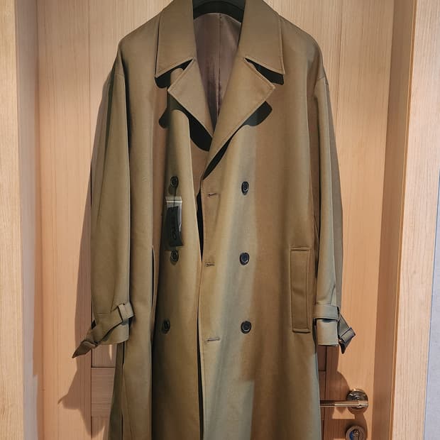 (새상품)스파오포맨 오버핏 카키 트렌치코트 XXL