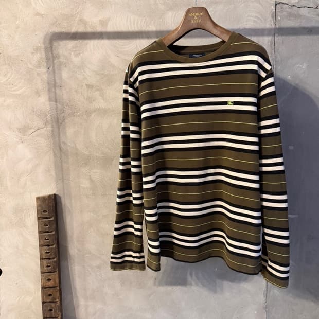 버버리 크루넥 티셔츠 남성100