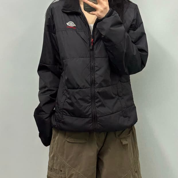 디키즈 자수로고 블랙 경량 패딩