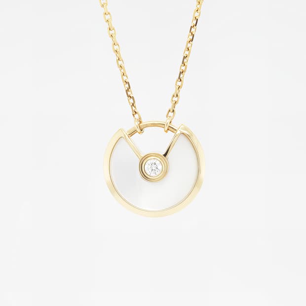 까르띠에 아뮬레뜨 드 천연자개 다이아몬드 18K 옐로우골드 펜던트