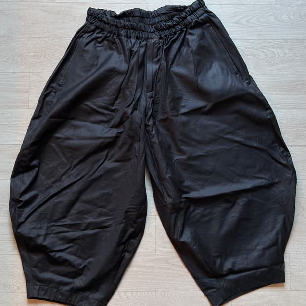 블랙 꼼데가르송 벌룬팬츠 - S size