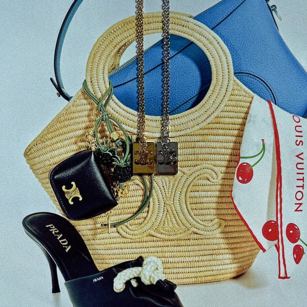 2Color 셀린느 메탈릭 트리옹프 목걸이