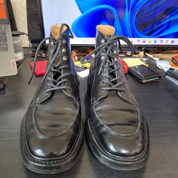 트리커즈  남성 가죽 부츠 uk 9사이즈