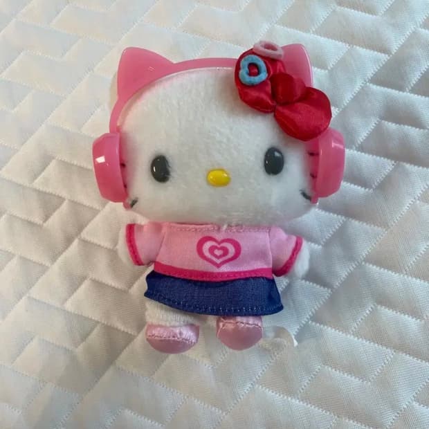 산리오 헬로키티 헤드셋 키티 키링