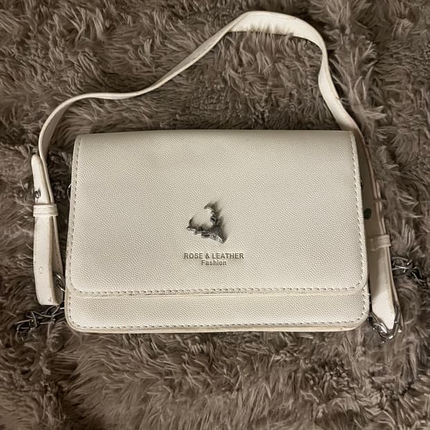 화이트 미니크로스백